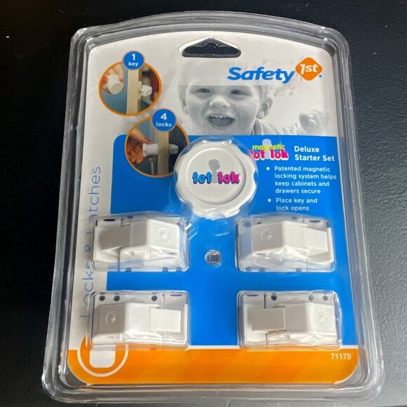 Safety 1st Magnetic Tot-Lok Deluxe Starter Set – Child Safety Locks - Picture 1 of 2